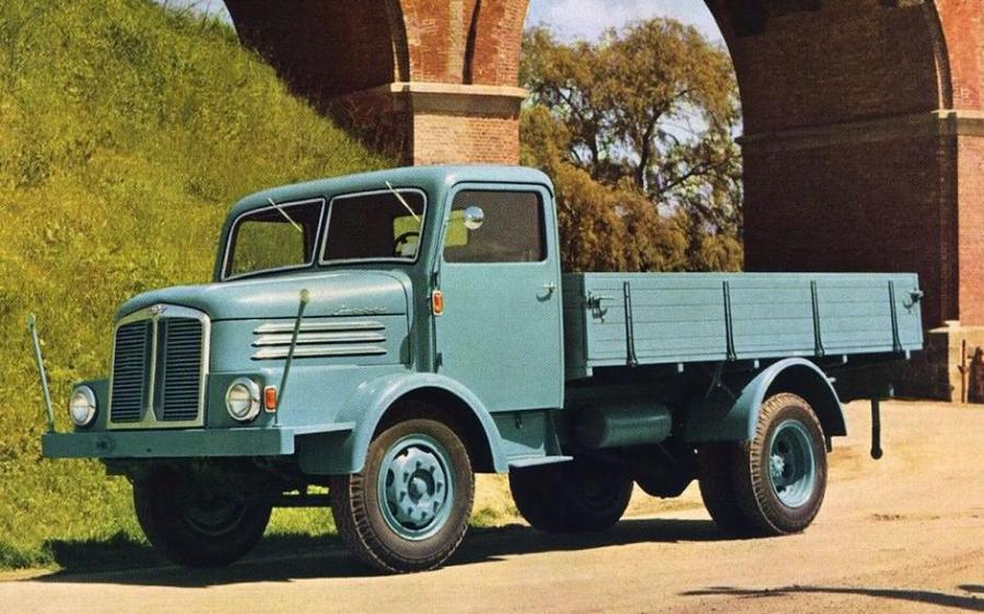 IFA S4000-1 Pritschenwagen '1958